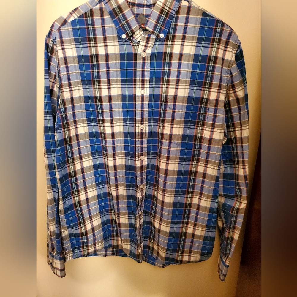 Like New L Men's Merona Tailored Fit Longsleeved Button Down Plaid Shirt